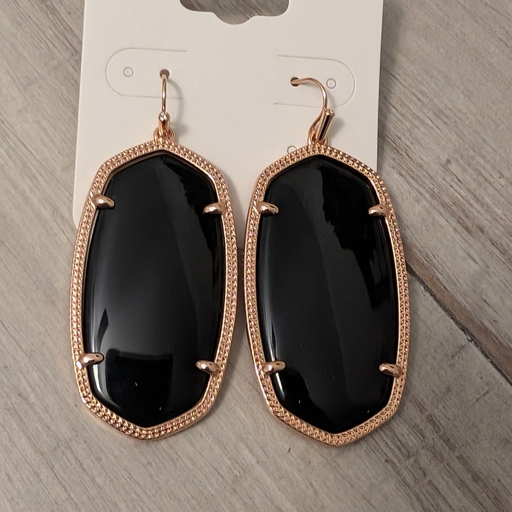 Kendra Scott Danielle Earrings Rose Gold And Black